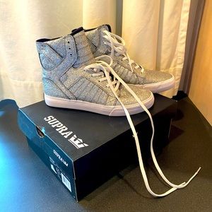 Children’s Supra Skytop silver sparkle 6.5 men
